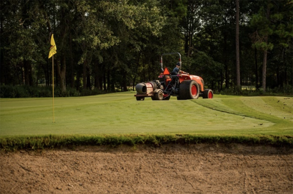 MX5400HST - 54 HP HYDROSTAT TRACTOR - Image 7