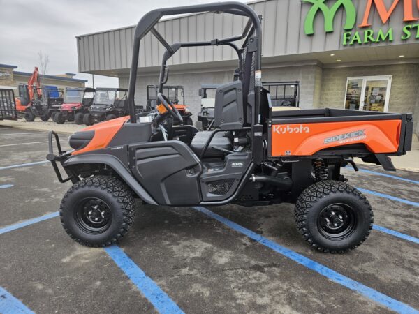 2025 Kubota RTVXG850WLH25 - Image 2
