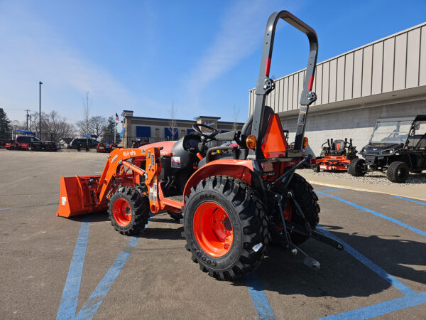 2025 Kubota B2601HSD - Image 2